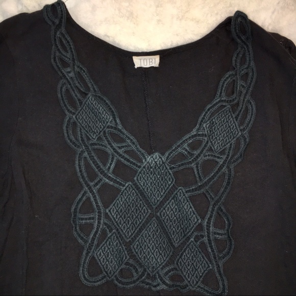 Tobi Open-Sleeve Dress - Picture 6 of 7